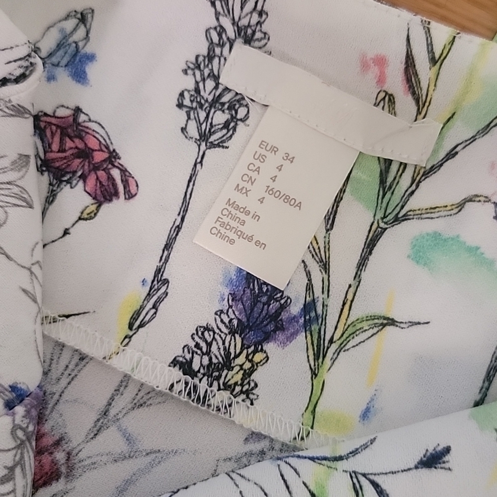 H&M SUMMER DRESS Size 4 Natural white/Floral Crêpe Knee-length - Picture 8 of 16
